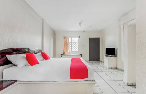 Alfredo V. Bonfil Hotel | OYO Hotel Jaguar