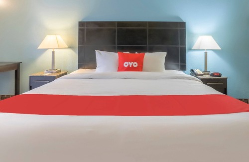 Cedar Bluff Hotel | OYO Hotel Knoxville TN Cedar Bluff I-40