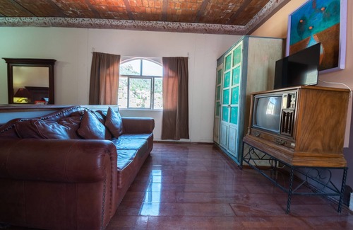 Zacatecas Centro Hotel | OYO Hotel Meson de la Concepcion
