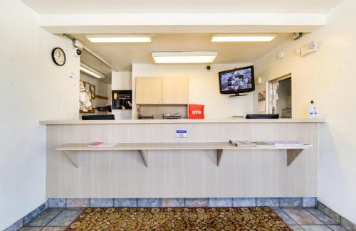 South Bend Hotel | OYO Hotel South Bend - Campus