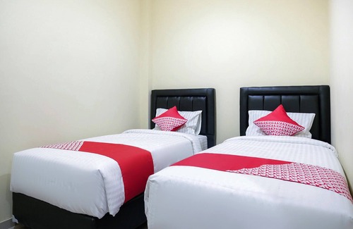 Tanjung Pandan Hotel | OYO Life 1149 Hotel Mustika