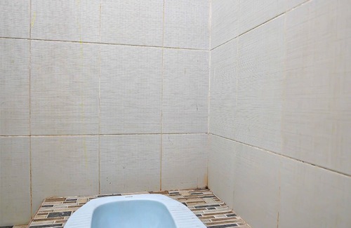 Malang Hotel | OYO Life 92474 Penginapan Rusunawa Ii