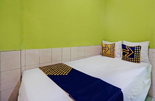 Surabaya Hotel | OYO Life 92653 Homestay Griya Nautika Syariah