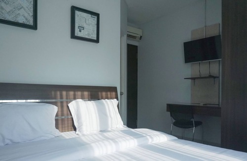 Binong Hotel | OYO Life 93026 Cozy Corner