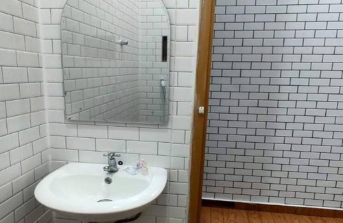 Tangerang Hotel | OYO Life 93158 Kost Asaka