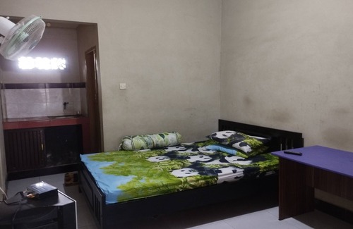 Mataram Hotel | OYO Life 93403 Penginapan Adinda