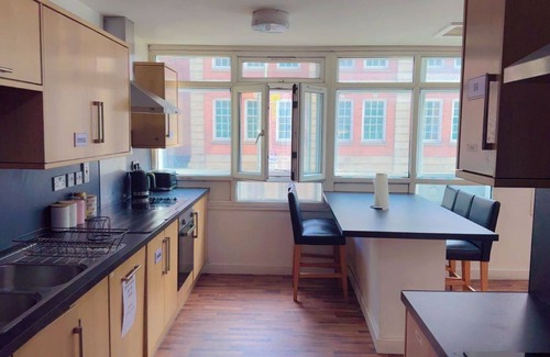 Leicester City Centre Hotel | OYO Sangha House - Short Stays