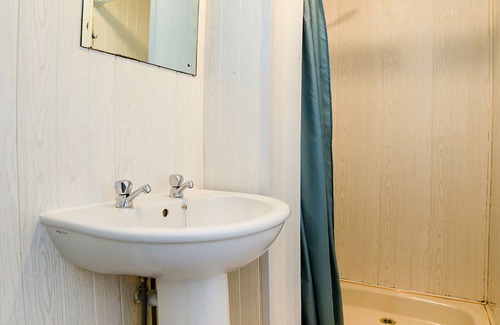 Newcastle-upon-Tyne Hotel | OYO The Royal Hotel