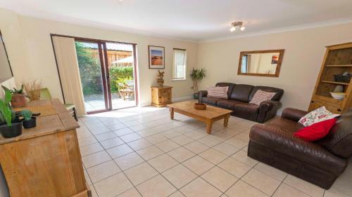 Braunton House | Oyster Cottage Braunton | Sleeps 6 | Dog Friendly