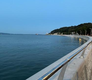 Mumbles House | Oyster Cottage