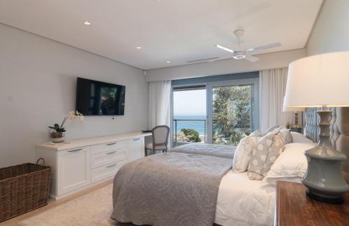 Selection Beach House | Oyster Suite, Lymegrove Beach Villa