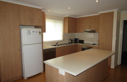 Dalrymple House | Oyster Views - sea views from balcony. Off Peak Special!