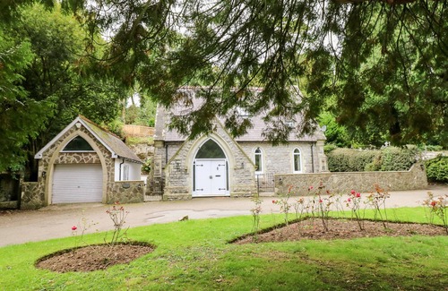 Mumbles Cottage | Oystermouth Chapel