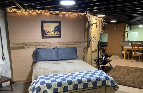 Boss Apartment | Ozark Safari Buggy Ride!!!!!! Stay & Play Heart of Mark Twain Forest