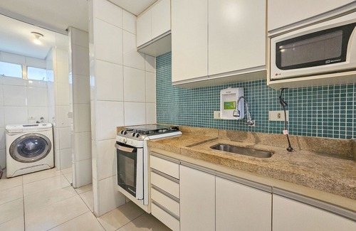 Tombo Apartment | Pé na areia do Guarujá - Praia do Tombo (5-E)