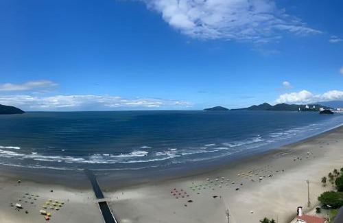 Boqueirao Apartment | Pé na Areia: Flat à Beira-Mar para a Família