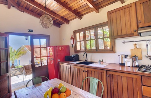 Arco da Calheta House | Pôr do Sol by LovelyStay