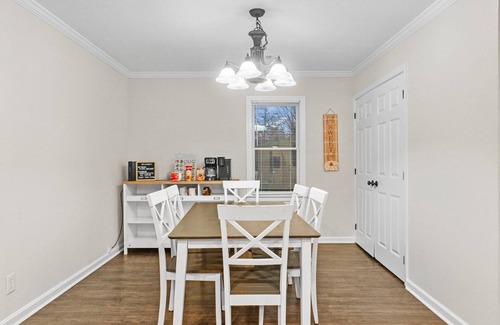 Gumlog House | P J's Inlet - Pet Friendly Oasis