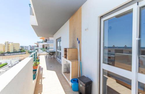 Albardeira House | P - Meia-Praia Seaview Guesthouse