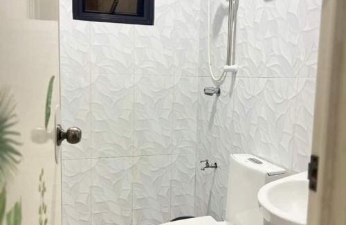 San Andres Bukid Hotel | P3k suites barkada family room