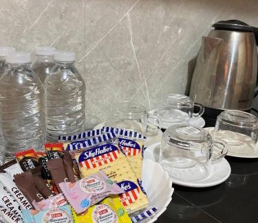 San Andres Bukid Apartment | P3k suites barkada family room