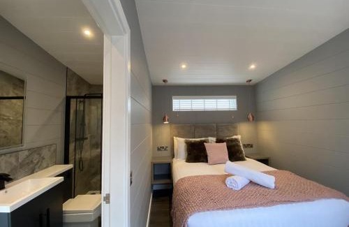 Bethesda Apartment | P51 - Studio Pod with Hot tub