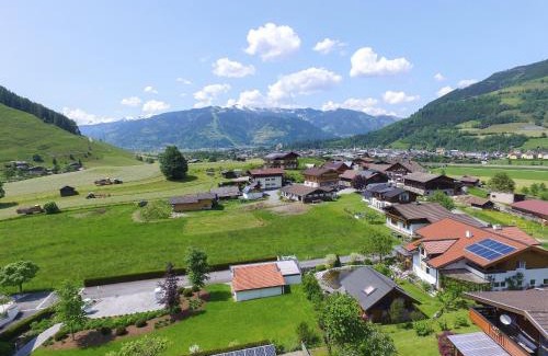 Bruck an der Grossglocknerstrasse Apartment | Panorama Apartments Bruck by All in One Apartments