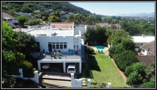Paarl Bed & Breakfast | Paarl Mountain Lodge
