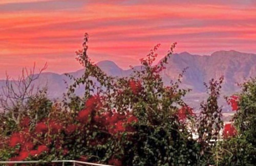 Paarl Apartment | Paarl Views