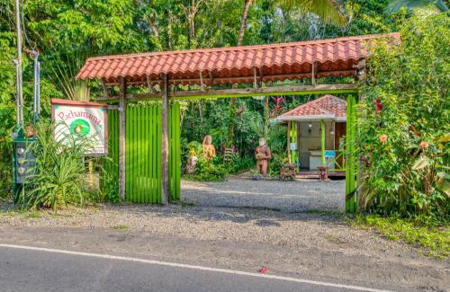 Punta Uva House | Pachamama Nueva River side Bungalows Punta Uva