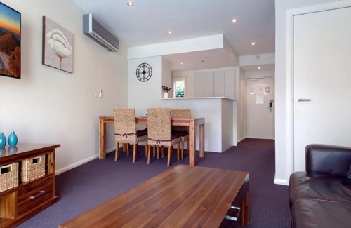 Salamander Bay Apartment | Pacific Blue Apartment 139, 265 Sandy Point Road