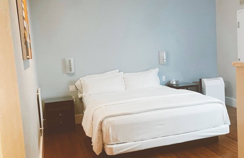 Downtown Santa Cruz House | Pacific Blue Inn