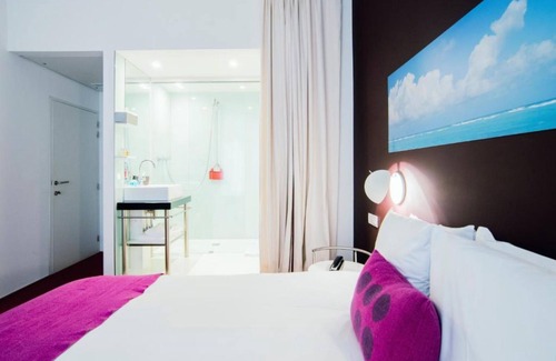 Dansaert Hotel | Pacific Café Hotel