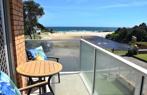 South West Rocks Apartment | Pacific Court no 3 - Bring your own linen.