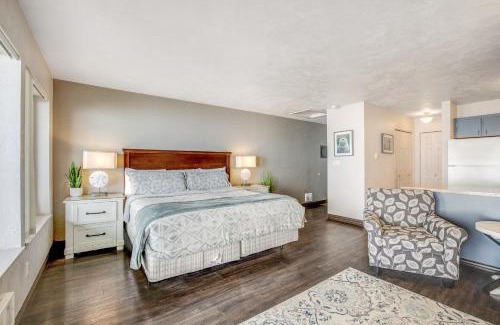 Newport Hotel | Pacific Crest #310