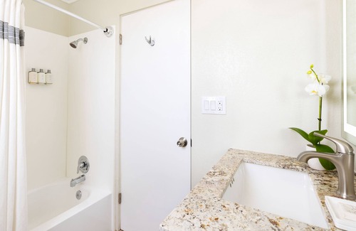 Laguna Beach Hotel | Pacific Edge Oceanfront Hotel