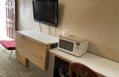Merced Hotel | PACIFIC EXPRESS INN