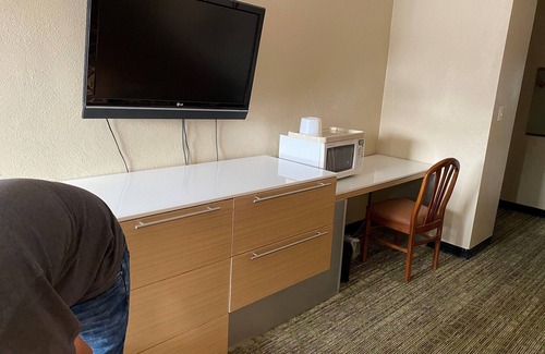 Merced Hotel | PACIFIC EXPRESS INN