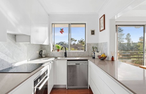 Narrabeen Apartment | Pacific Gardens - in the heart of it all!