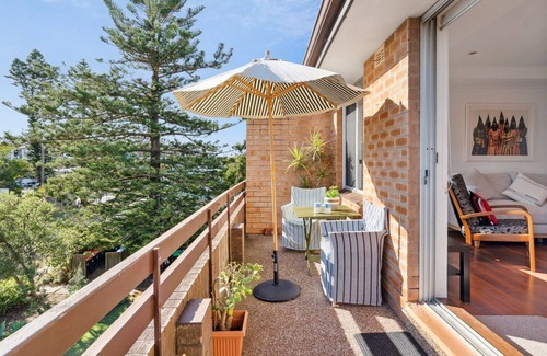 Narrabeen Apartment | Pacific Gardens - in the heart of it all!