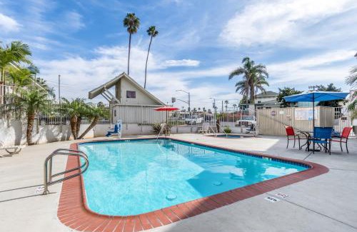 Townsite Hotel | Pacific Inn