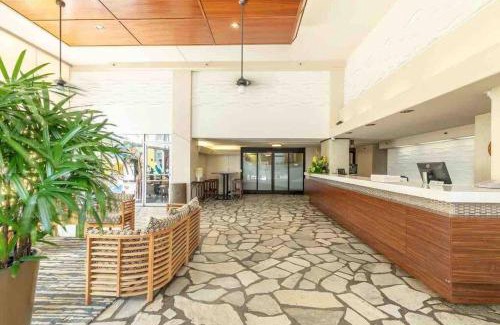 Waikiki Apartment | Pacific Monarch