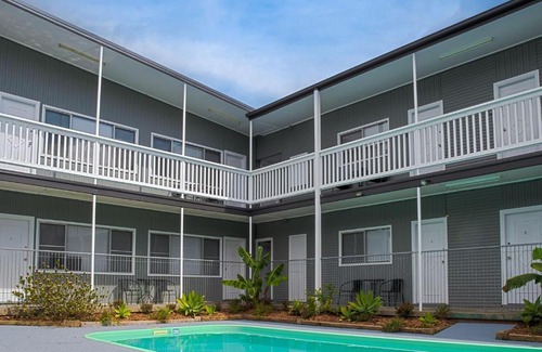 Forster Hotel | Pacific Motel 01