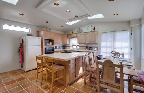 Ocean Beach House | Pacific OB Paradise: Walk to the beach!