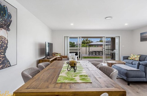 Anna Bay House | Pacific Paradise No 28 Anna Bay