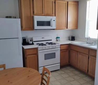 Oceano House | Pacific Plaza #306 - Ocean View Condo - 1BdrmD-2Q
