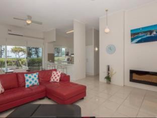 Surfers Paradise Apartment | Pacific Plaza Apartments