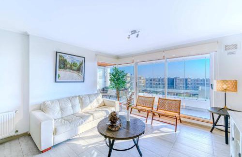 Yeco Apartment | Pacific Retreat 4D con Terraza y Salida a Playa