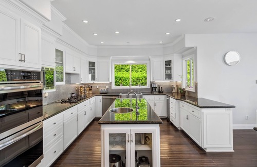 Central Malibu House | Pacific View in Malibu/Pool/Hot Tub/View/High-End