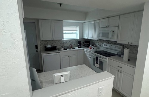Dania Beach House | Pacifica by Fort Lauderdale Airport